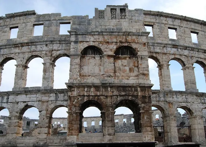 Seaview Arena Pula