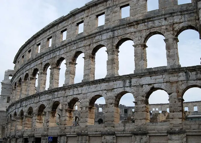 Seaview Arena Пула